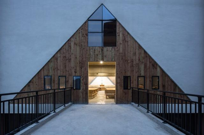 從廠房到圣殿 績溪基督教堂重修紀略與禮儀服務(wù)探微